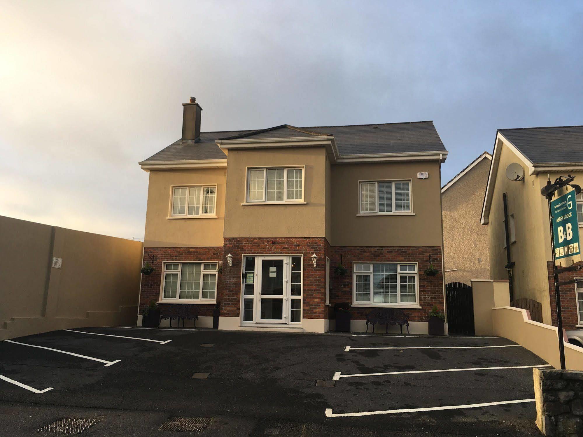 Abbey Lodge B&B Galway Exterior photo
